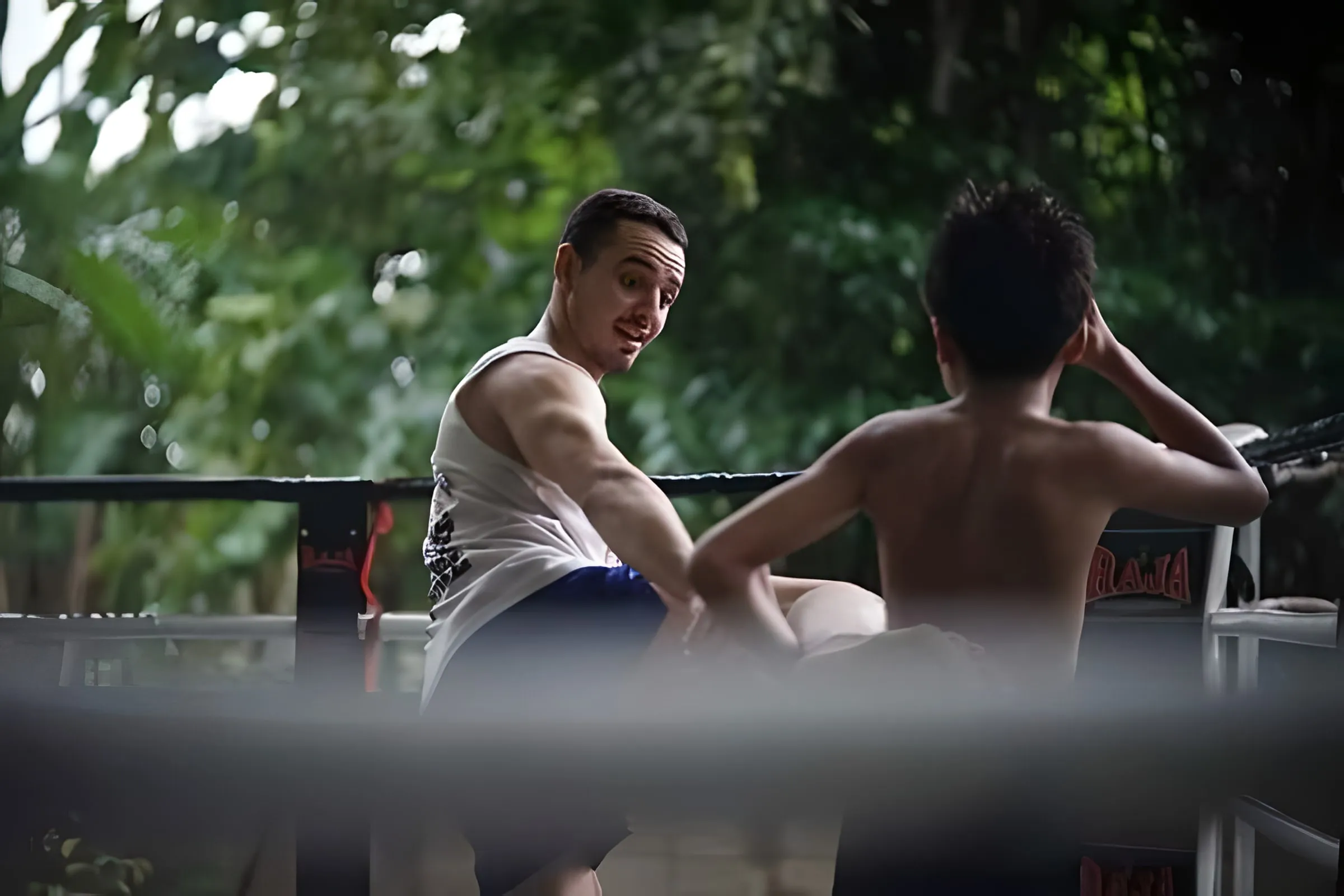 Entrenamiento en un campo de Tailandia